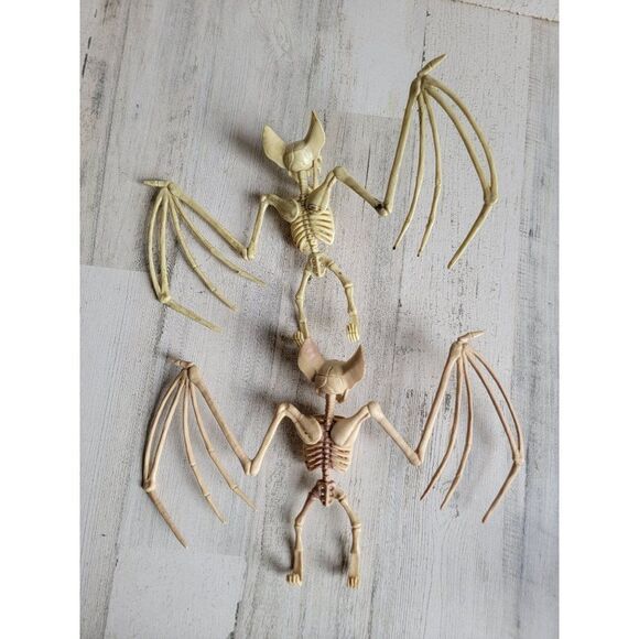 Greenbrier Halloween skeleton hanging bat set pop decor - Picture 8 of 11